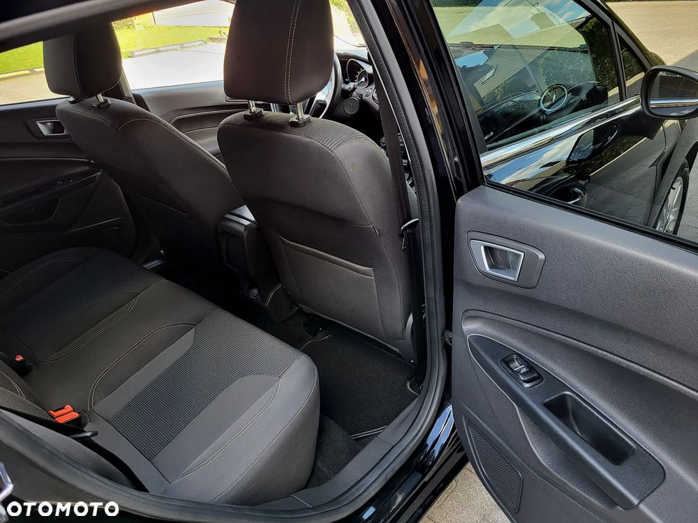 Ford Fiesta 1.0 EcoBoost STart-Stop Titanium - 20