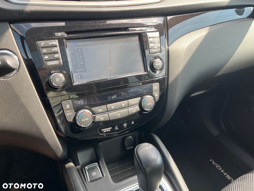 Nissan Qashqai 1.2 DIG-T N-Connecta Xtronic EU6 - 28