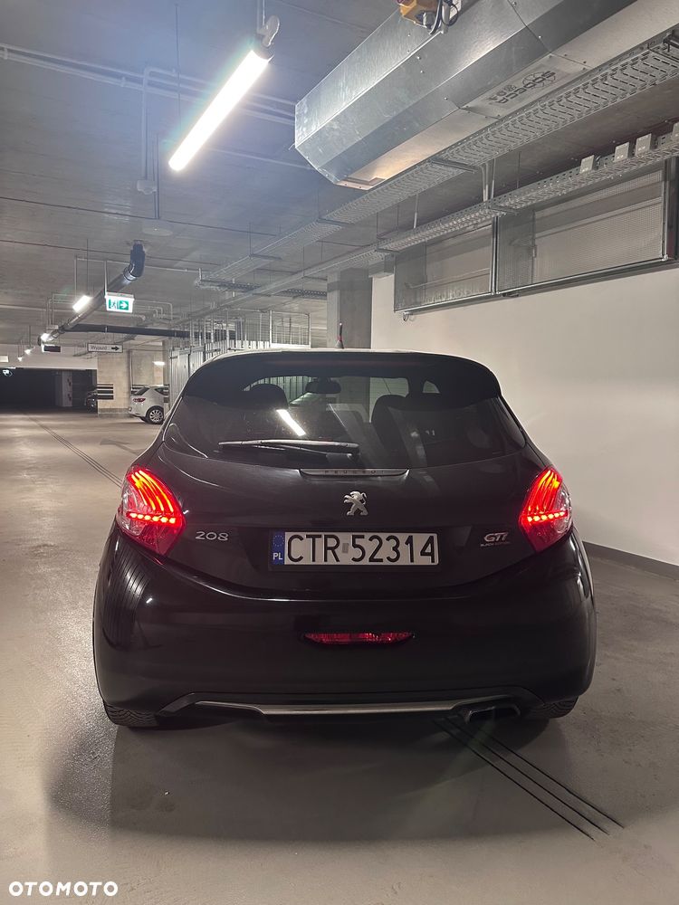 Peugeot 208 1.6 THP GTi - 4
