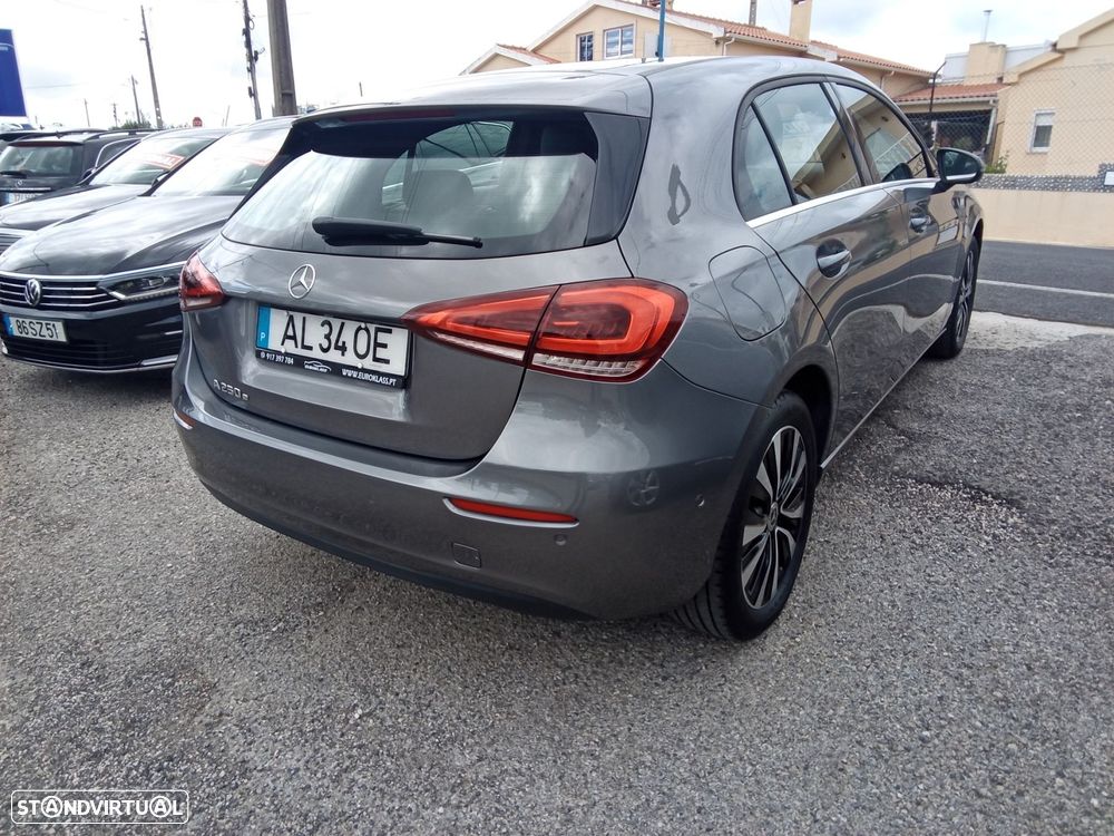 Mercedes-Benz A 250 e Style Plus - 8
