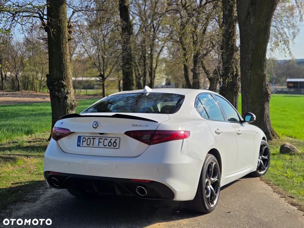Alfa Romeo Giulia 2.2 AT8-Q4 Veloce - 22