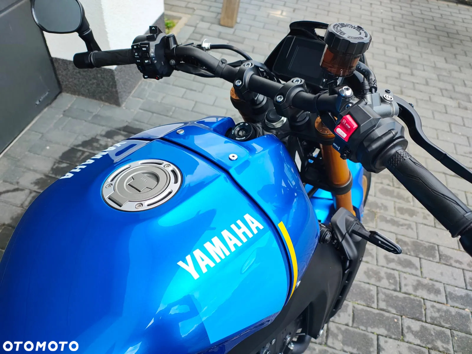 Yamaha XSR - 12
