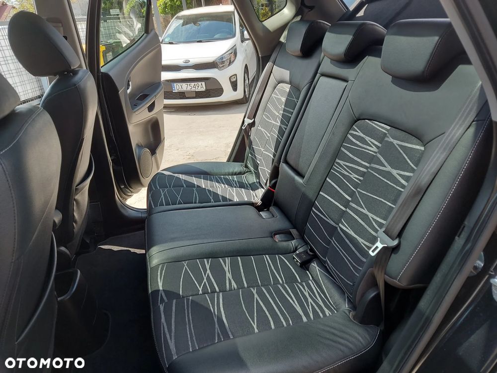 Kia Venga 1.6 CVVT Platinum Edition - 24