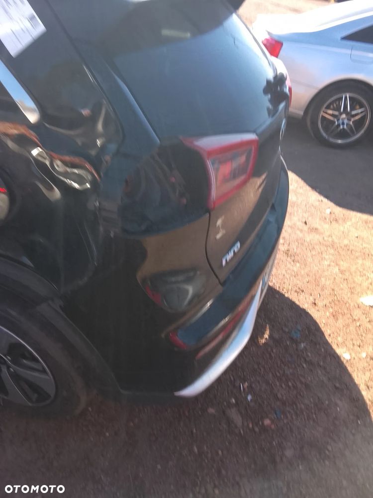 Kia Niro - 33