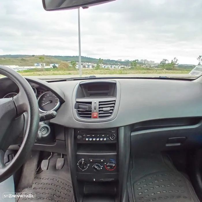 Peugeot 207 1.4 HDi Trendy - 10