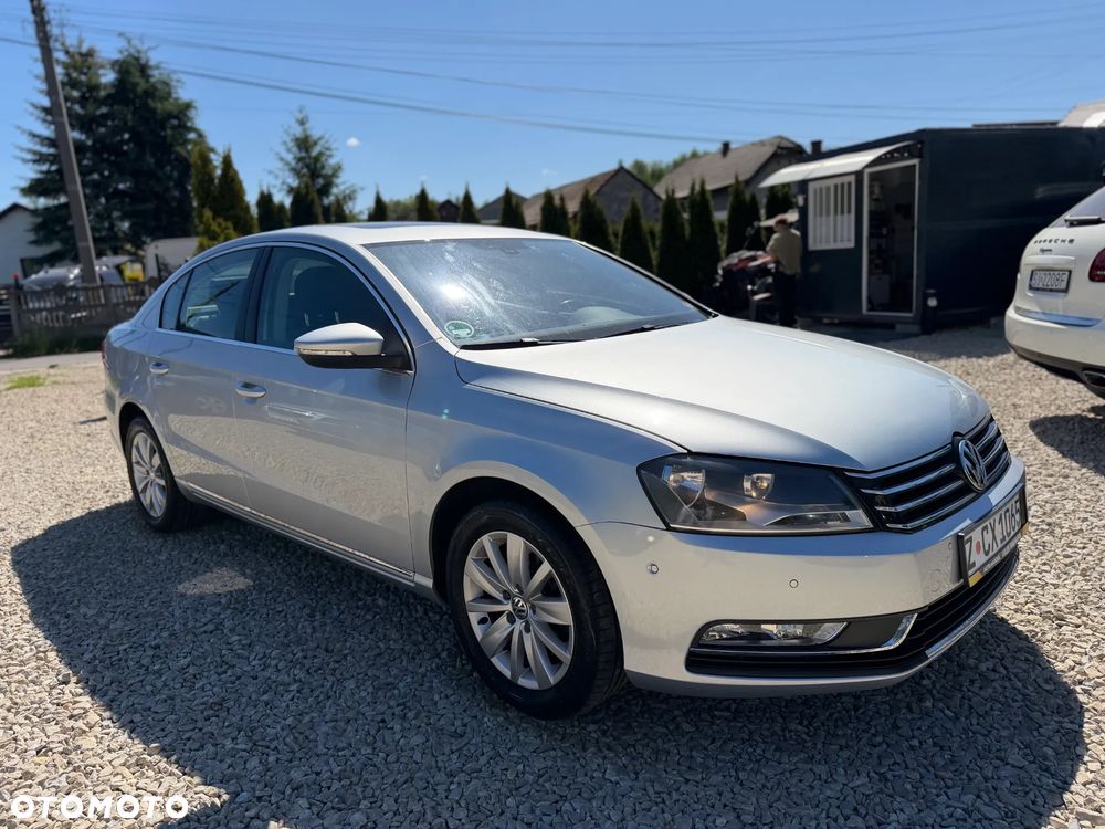 Volkswagen Passat 1.4 TSI BlueMotion Technology Highline - 2