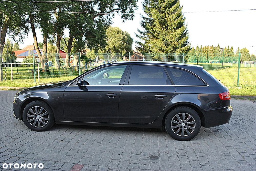 Audi A4 Avant 2.0 TDI DPF S line Sportpaket - 6