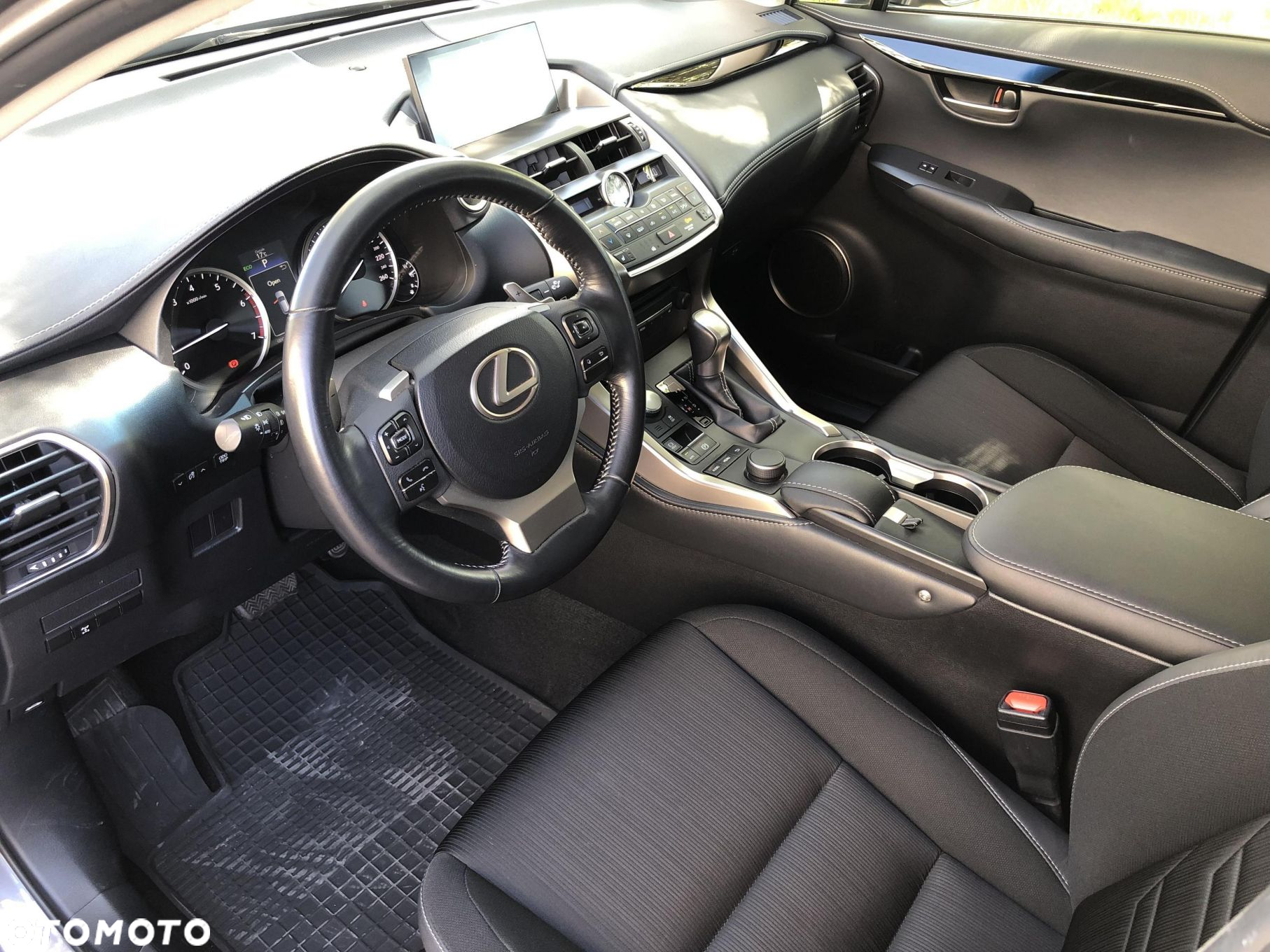 Lexus NX 200t Elite AWD - 16