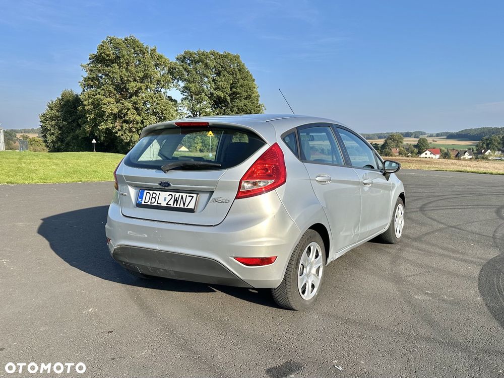 Ford Fiesta - 2