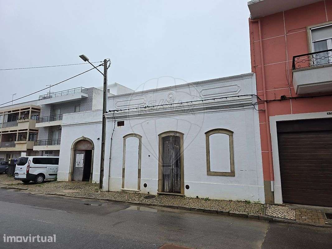 Moradia T2 para venda - Grande imagem: 2/8