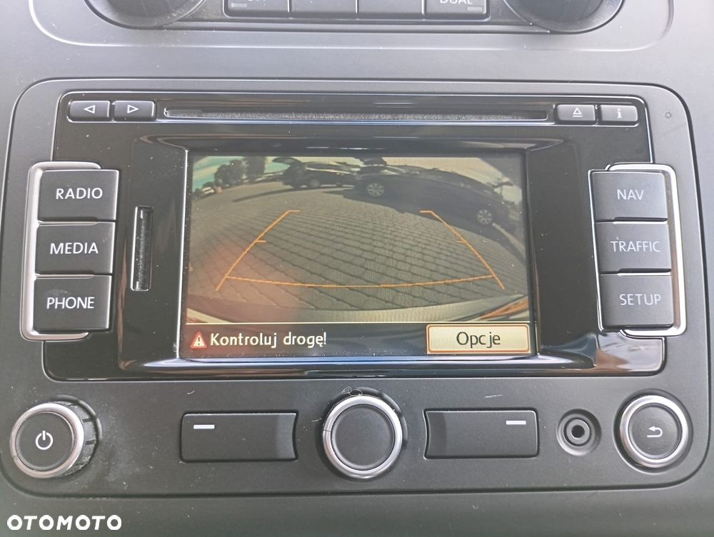 Volkswagen Touran 2.0 TDI BMT Comfortline Plus DSG - 31