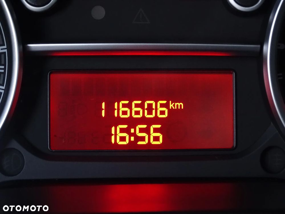 Fiat Doblo 1.4 16V Active - 19