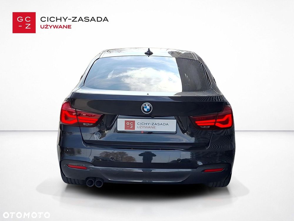 BMW Seria 3 320d xDrive mHEV M Sport - 9