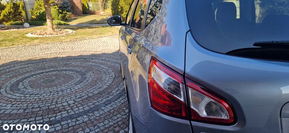 Nissan Qashqai 2.0 360 - 9