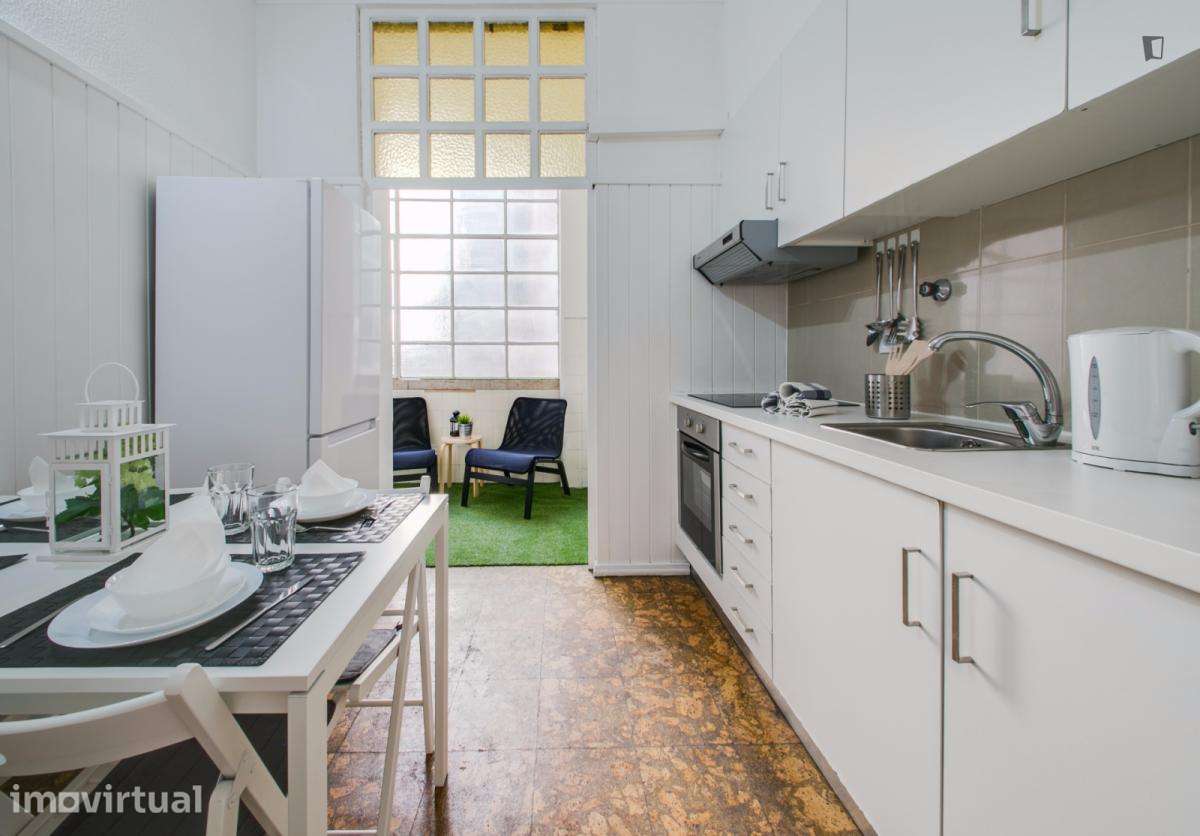 Quarto - localizado em Picoas Lisbon - Grande imagem: 5/18
