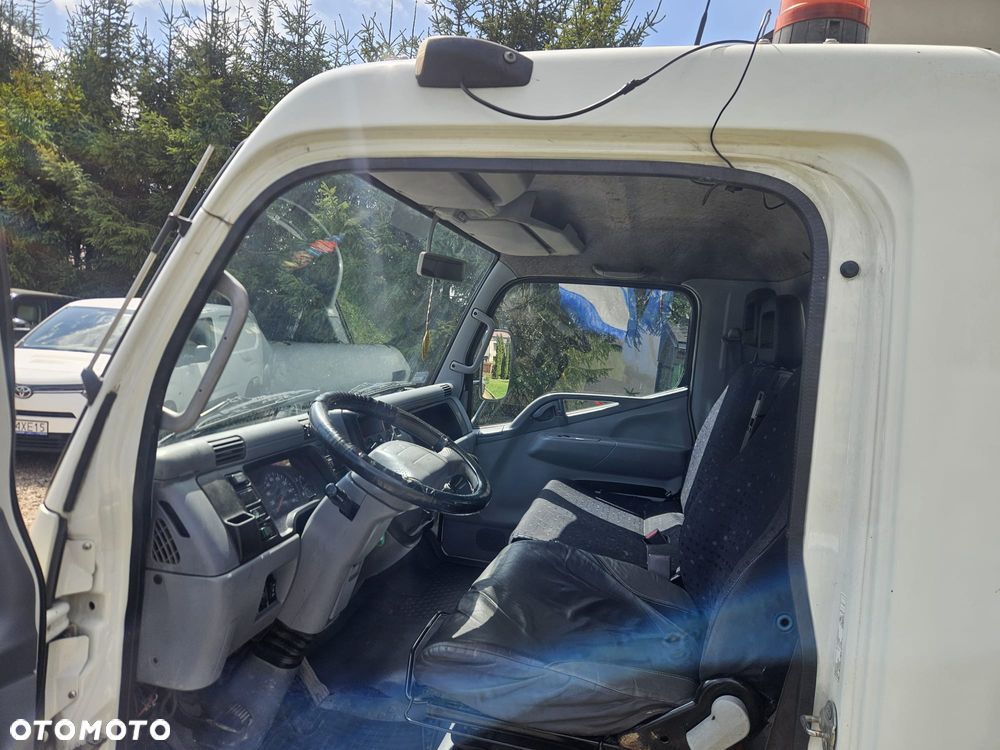 Mitsubishi Canter - 14