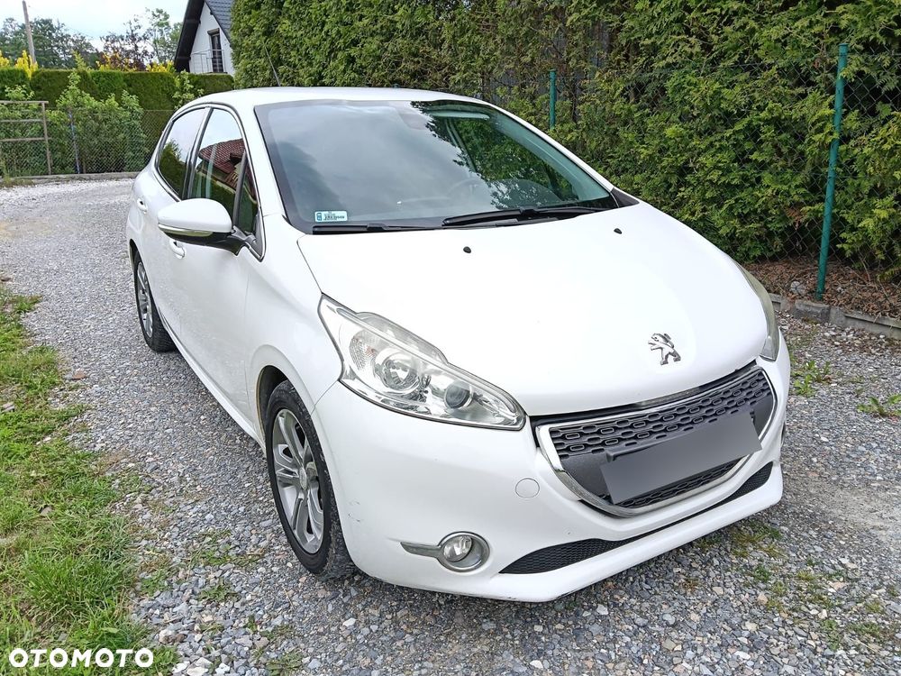 Peugeot 208 e-HDi 92 ETG6 Stop&Start Allure - 2