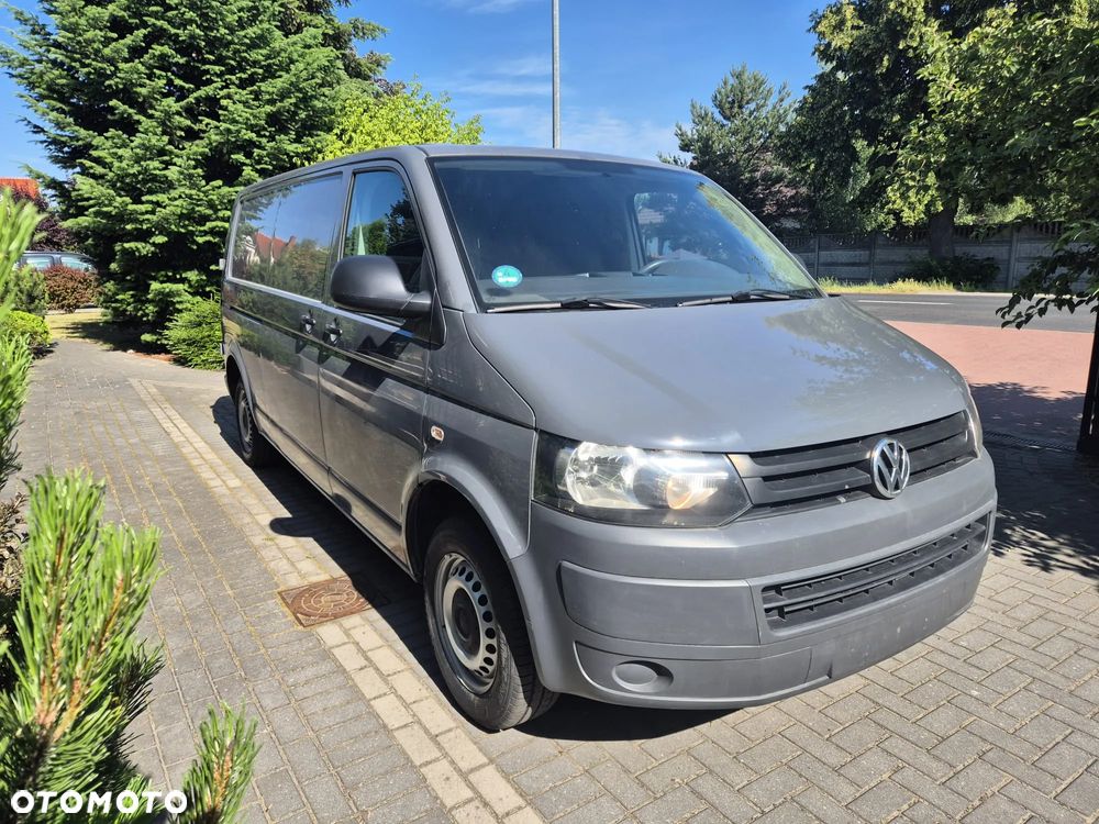 Volkswagen Transporter - 2