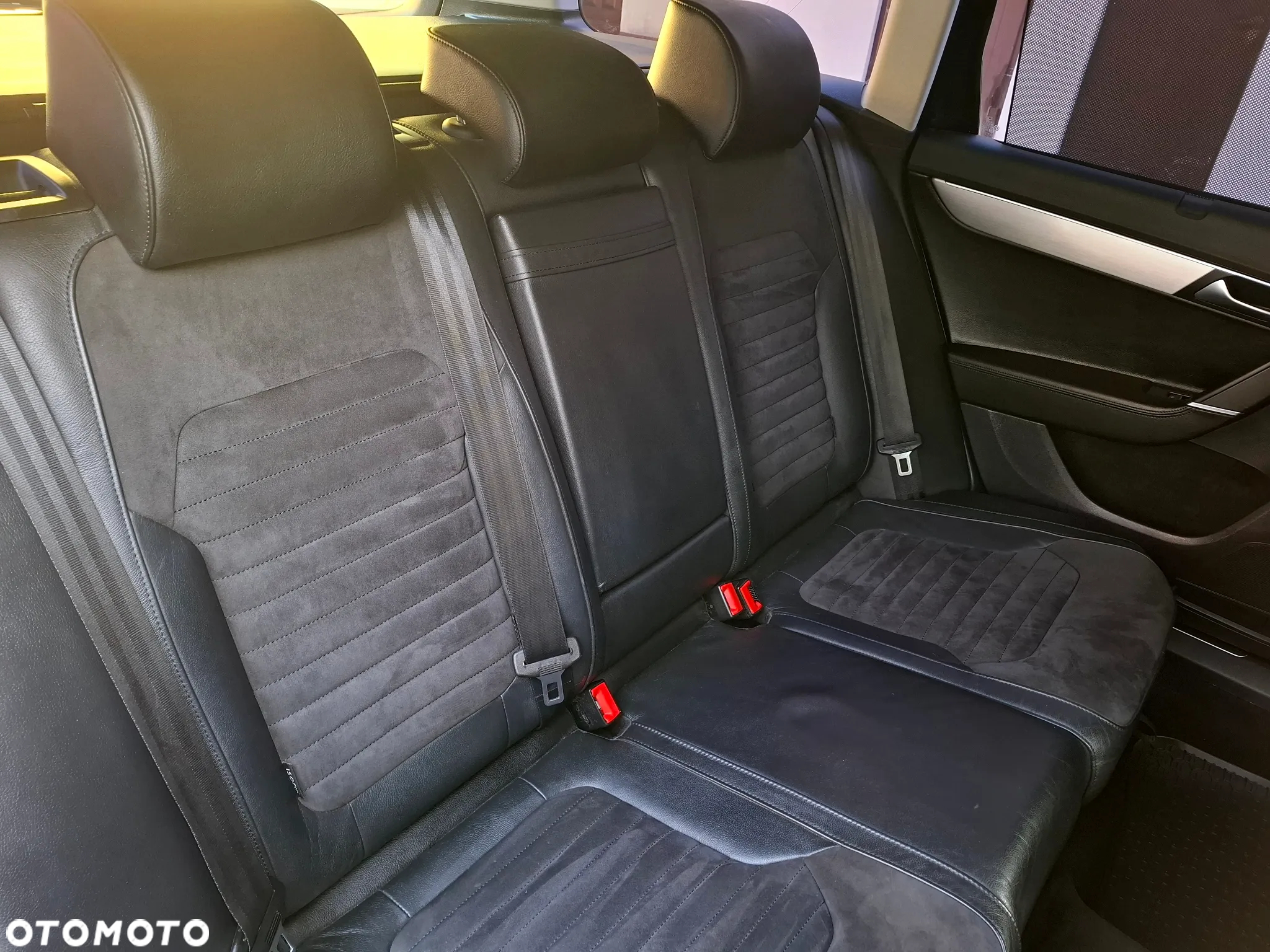 Volkswagen Passat - 15