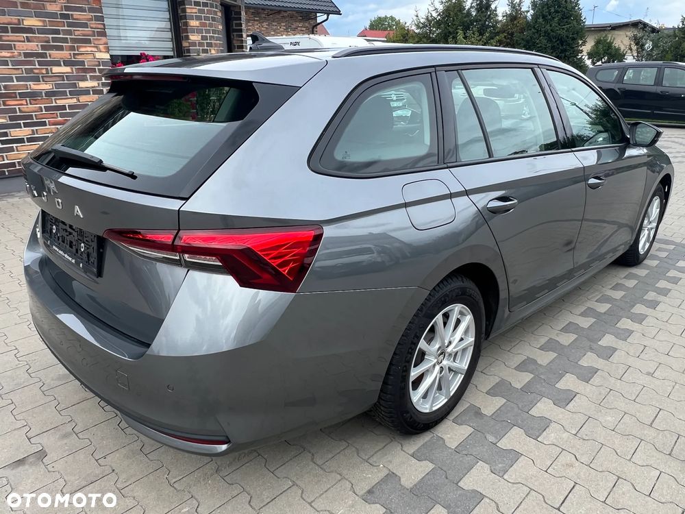 Skoda Octavia 2024 photo 3