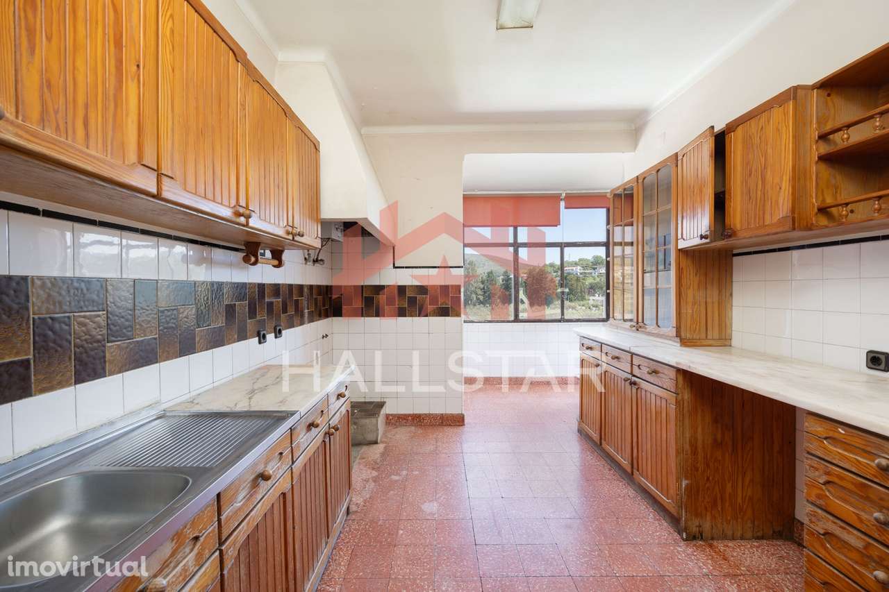 Apartamento T4 / Possibilidade de fracionar / Porto de Mós - Grande imagem: 5/60