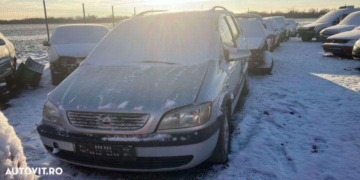 Far dreapta Opel Zafira A [1999 - 2003] Minivan 5-usi 2.0 DTI MT (101 - 3