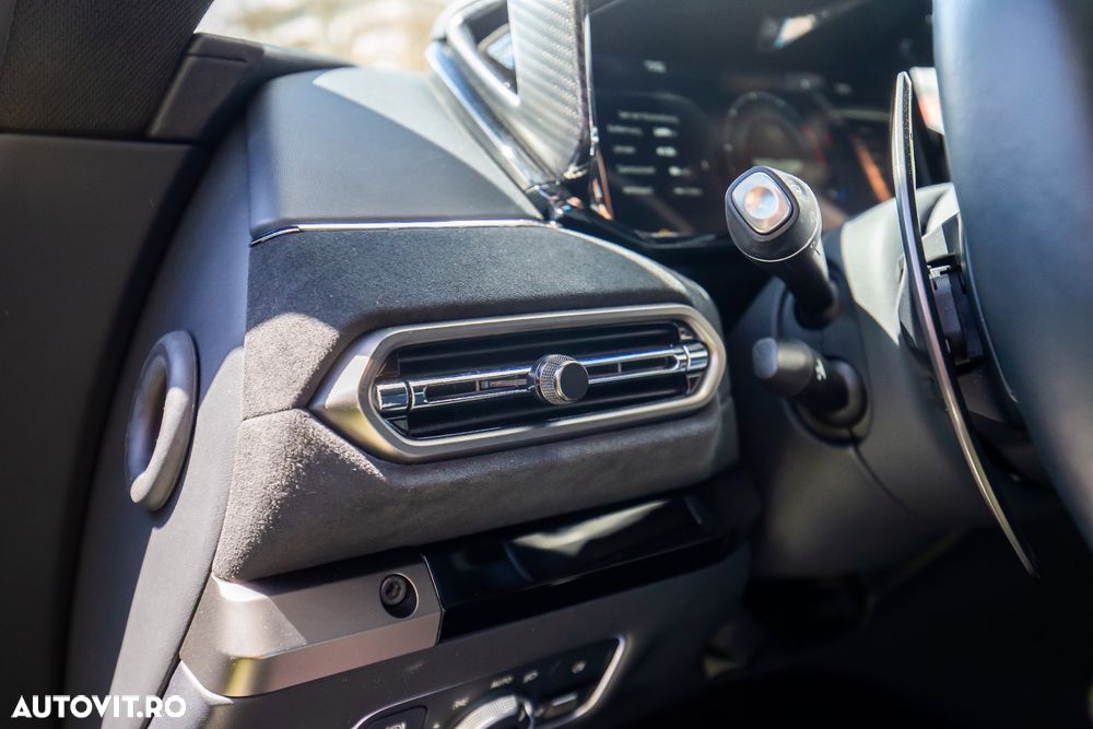 Aston Martin V8 Vantage Standard - 16