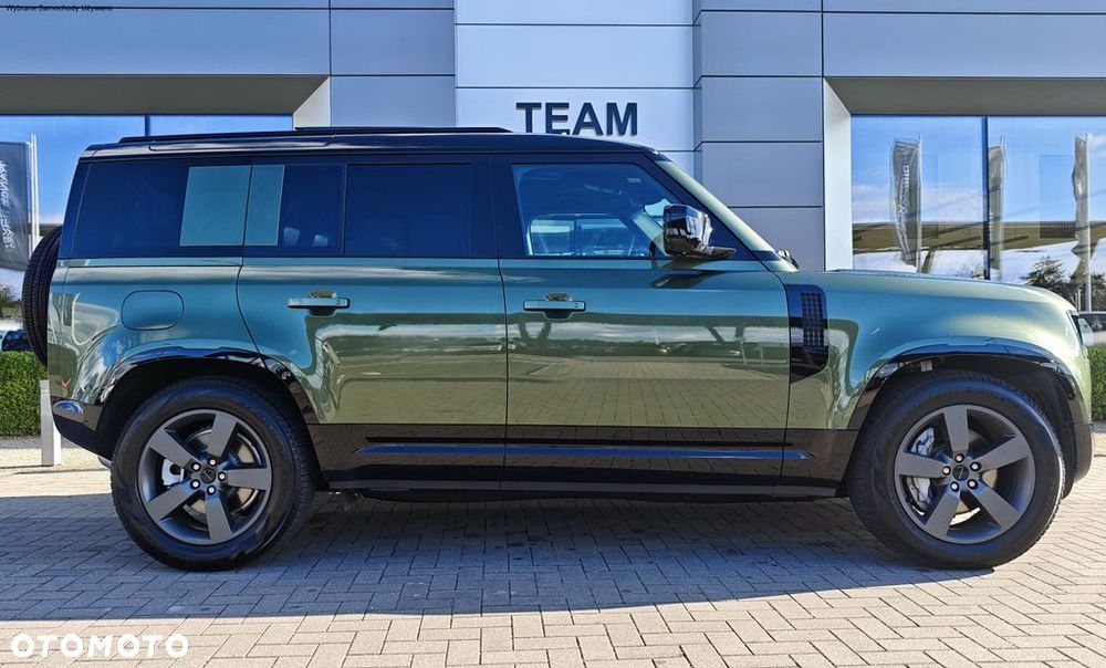 Land Rover Defender - 13