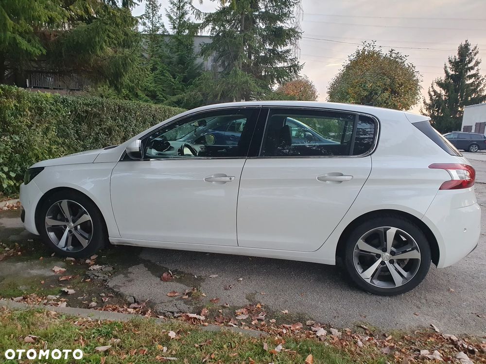 Peugeot 308 2.0 BlueHDi Allure S&S - 24