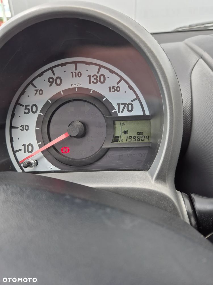 Toyota Aygo 1.0 VVT-i Luna EU5 - 10