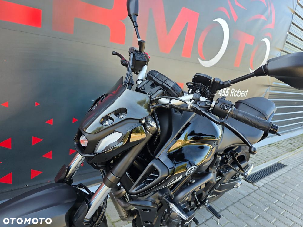 Yamaha MT - 13