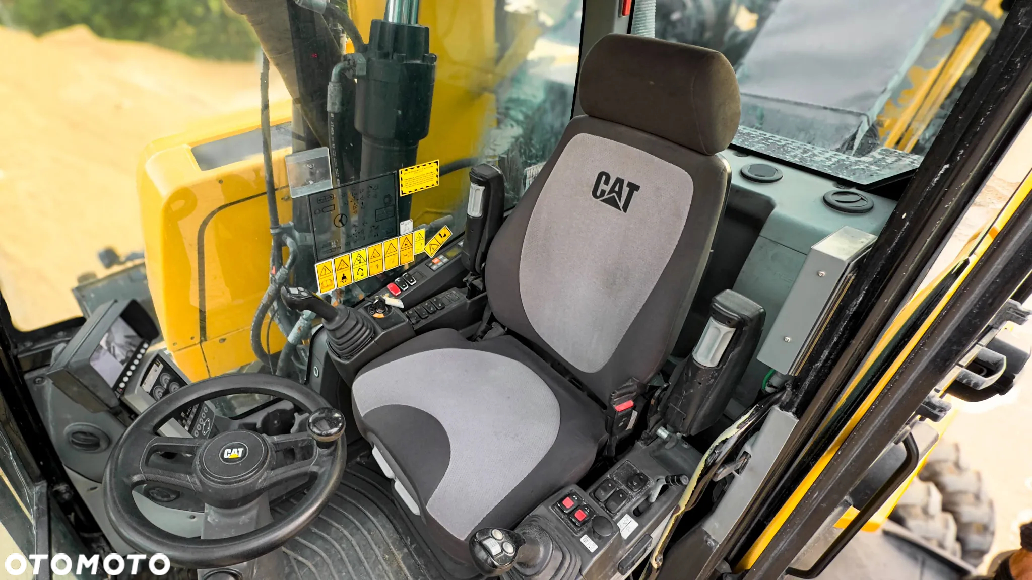 Caterpillar CAT MH 3022 322F 320F - 11