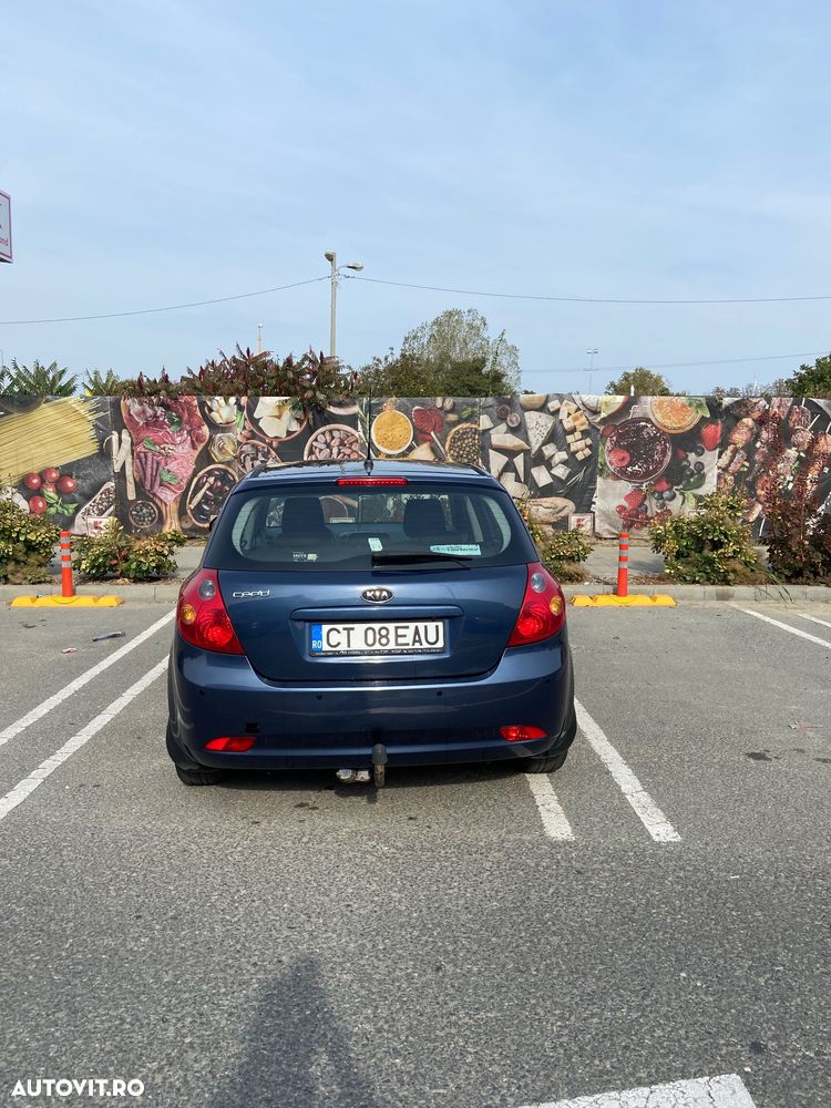 Kia Ceed - 7