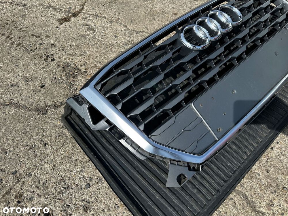 grill atrapa zderzak przód audi q2 81a 81a853651 - 2