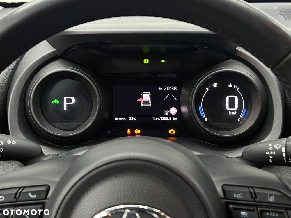 Toyota Yaris Hybrid 1.5 Executive - 18