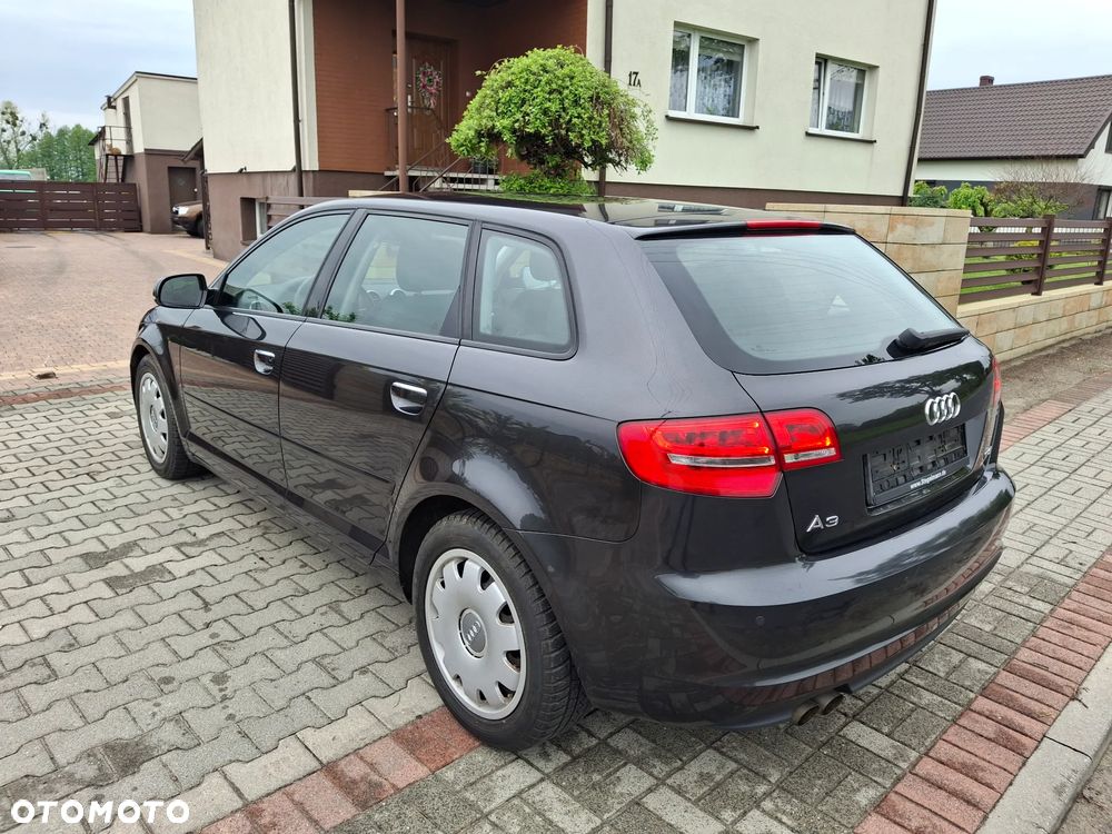 Audi A3 Sportback 1.4 TFSI Attraction - 3