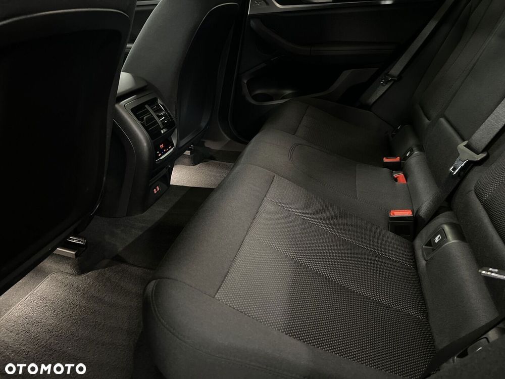 BMW X4 xDrive20d Advantage - 12