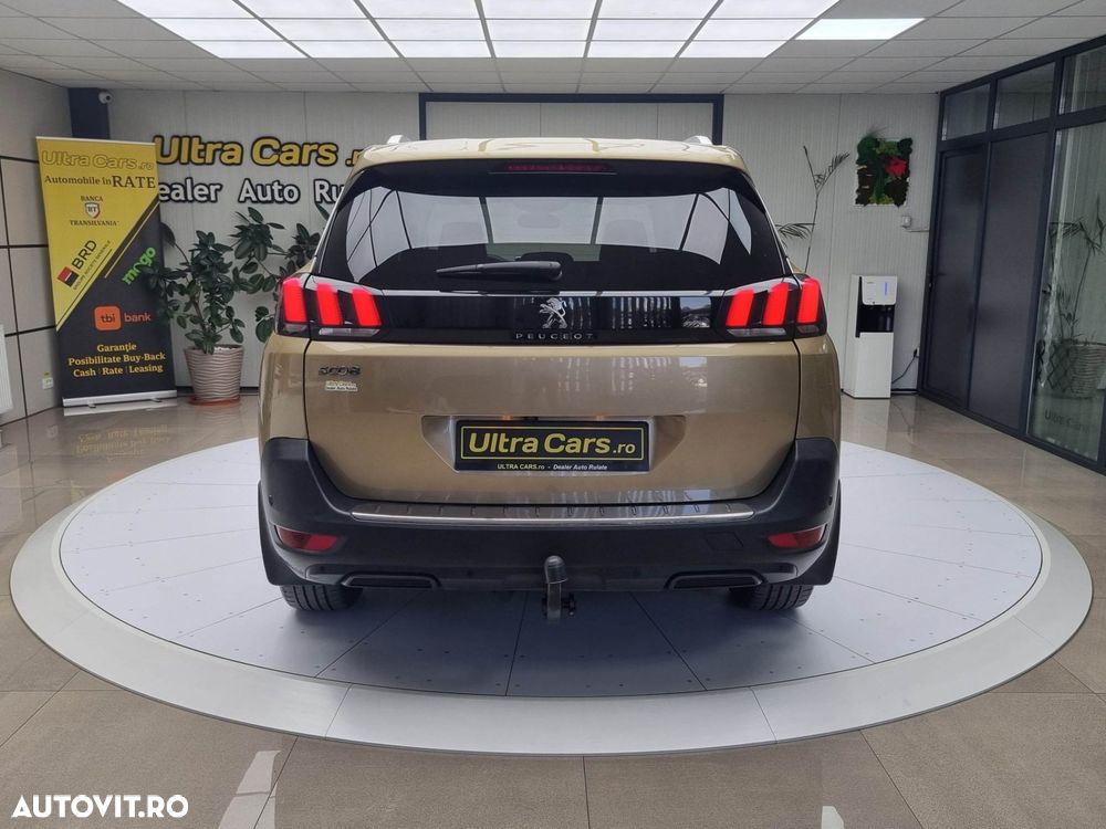 Peugeot 5008 2017 photo 5