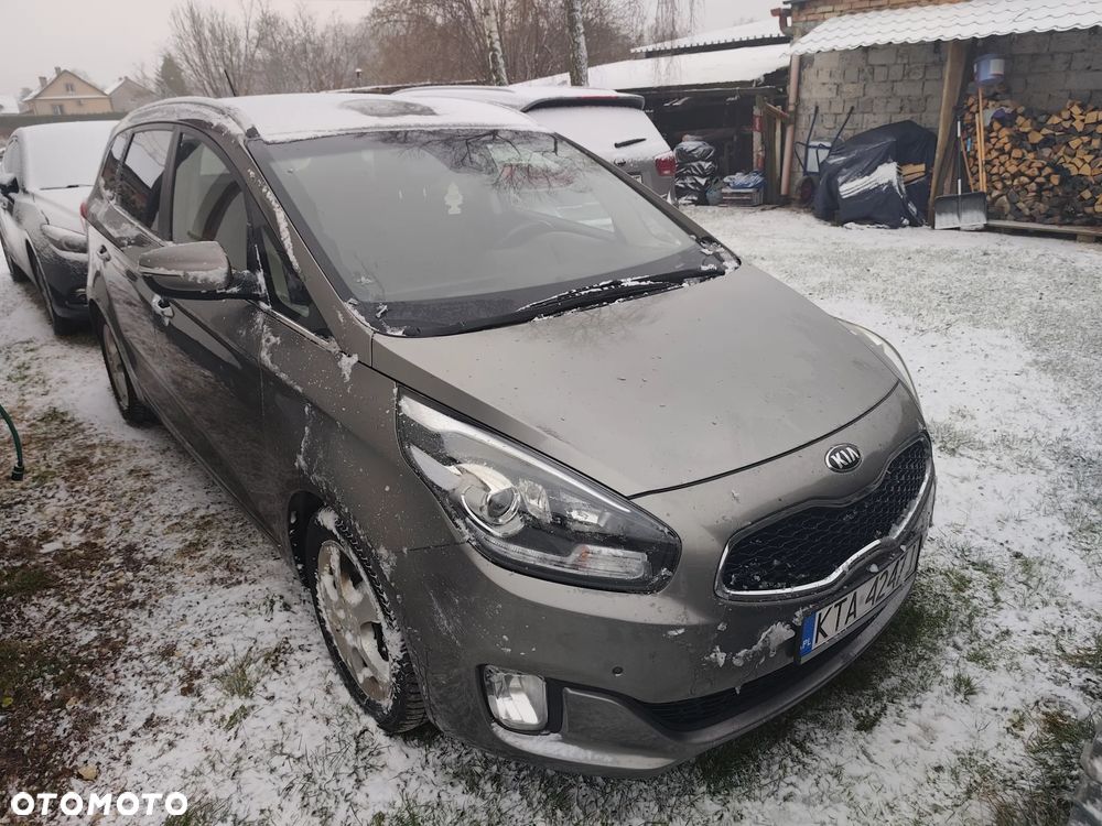 Kia Carens 1.7 CRDi 115 UEFA EURO 2016 - 23