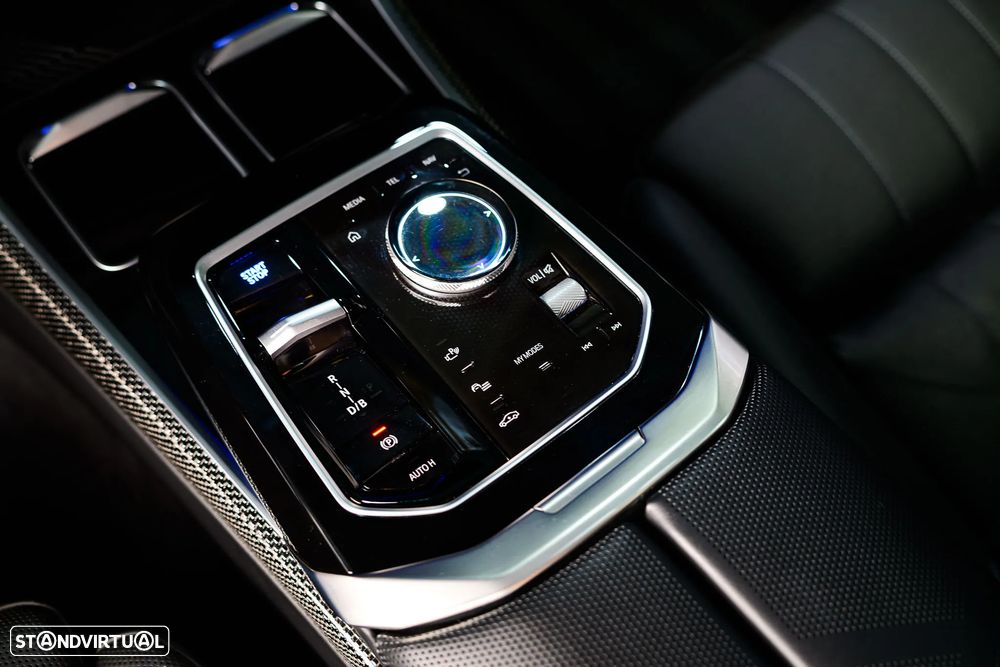 BMW i7 xDrive60 Pack Desportivo M Pro - 20