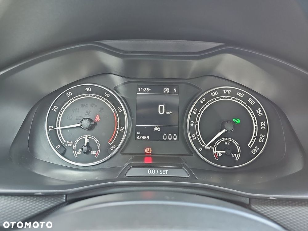 Skoda Kamiq 1.0 TSI Ambition DSG - 17