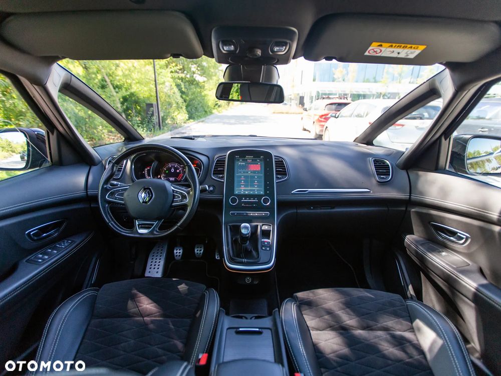 Renault Scenic TCe 160 GPF BLACK EDITION - 29