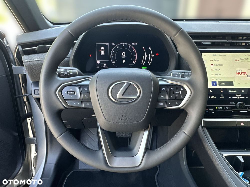 Lexus LBX 1.5 Hybrid - 10