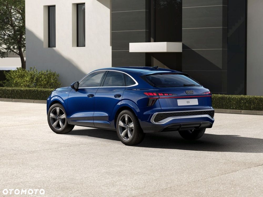 Audi Q3 Sportback - 5