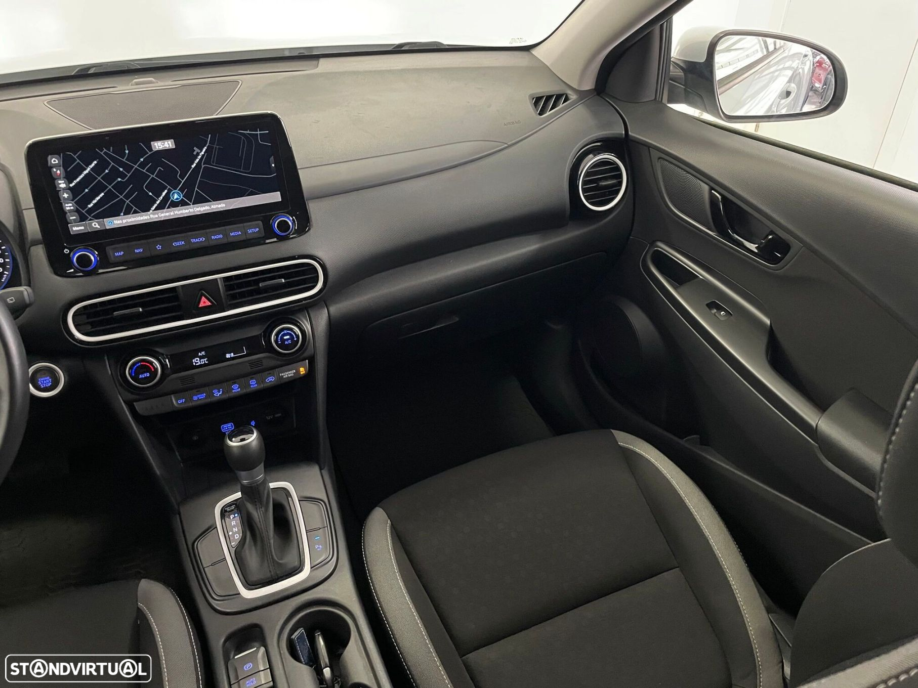 Hyundai Kauai 1.6 GDi HEV Premium - 22