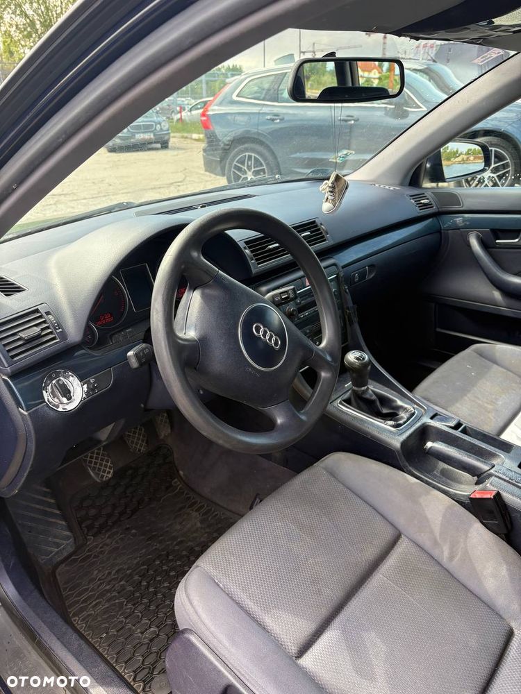 Audi A4 Avant - 8