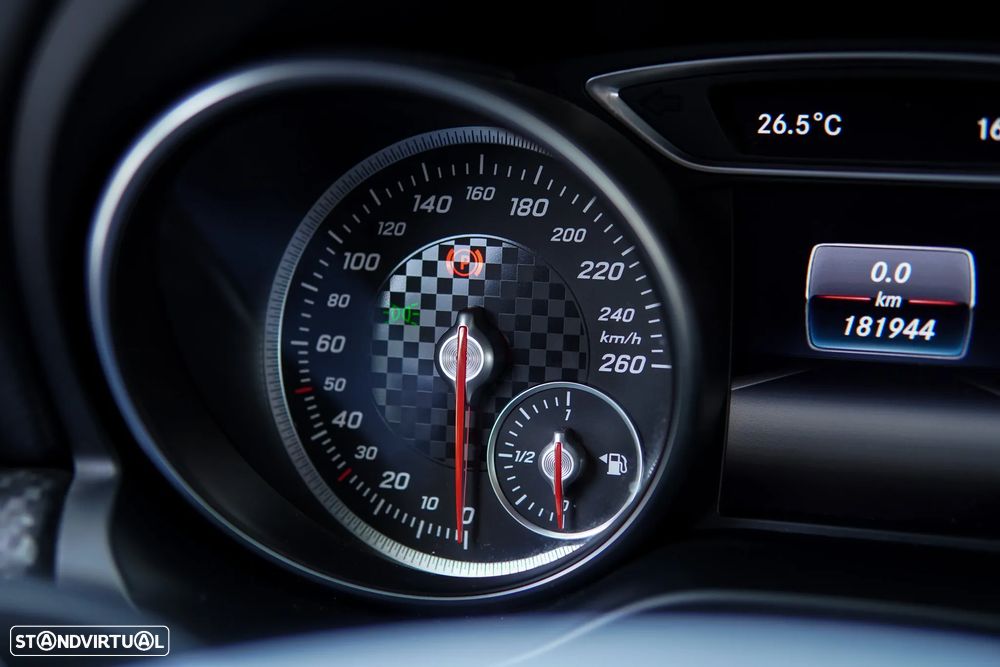 Mercedes-Benz A 180 CDI AMG Line - 27