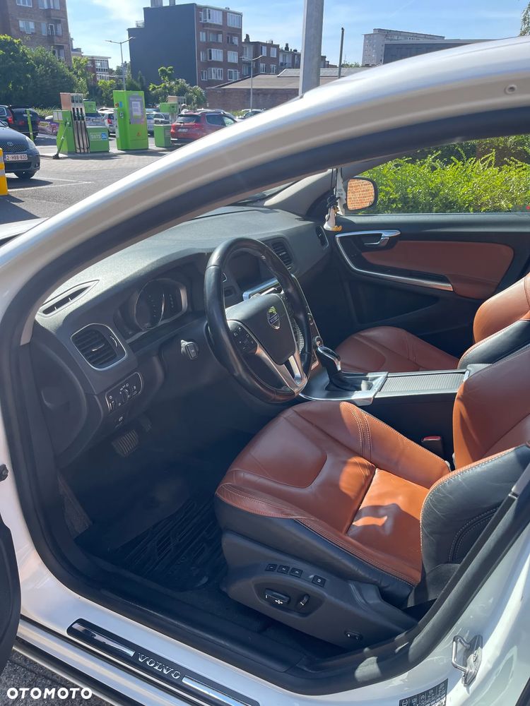 Volvo S60 T5 Drive-E Summum - 9