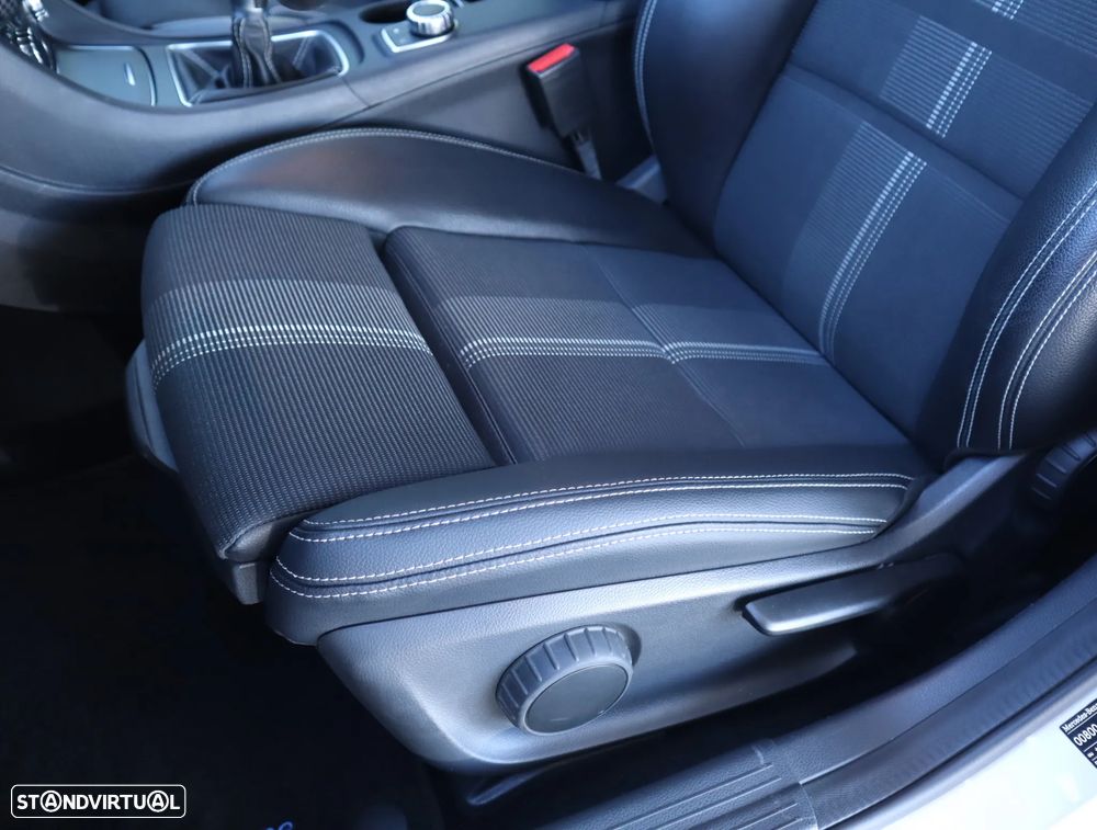 Mercedes-Benz A 180 d Urban - 34