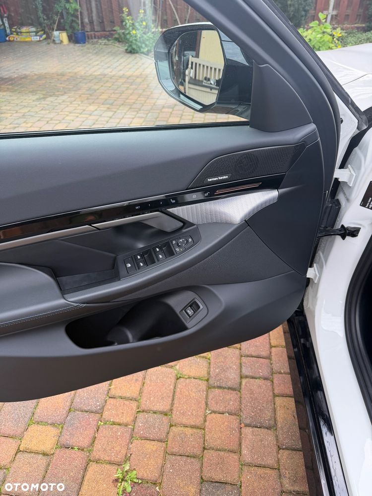 BMW Seria 5 - 24